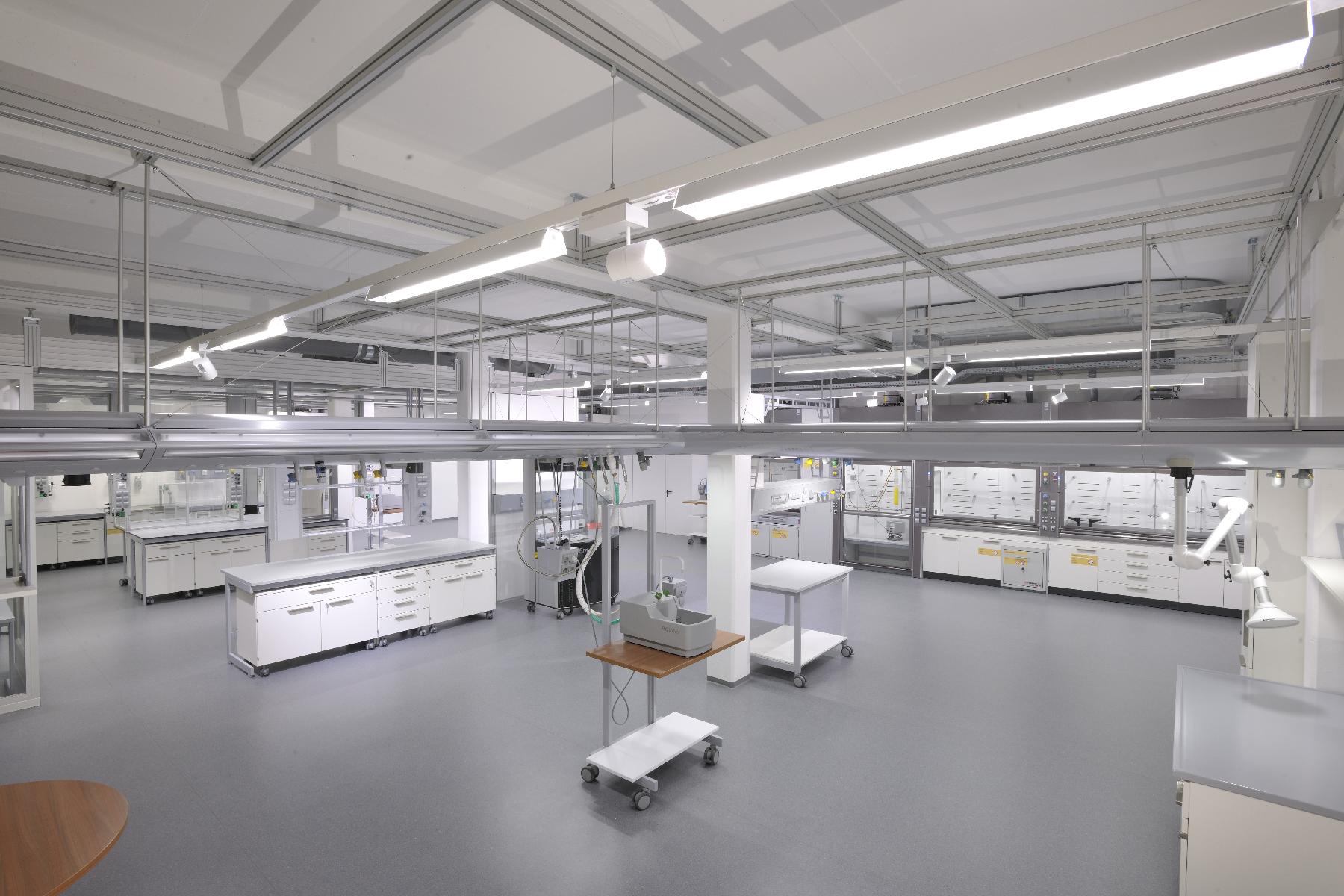 Showroom view of modern laboratory furniture